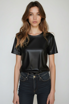model-Deep_Black_Loose_Tee